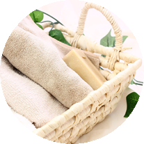 ラクシュミーでは純石鹸でお洗濯したタオルお着替えを使っております。